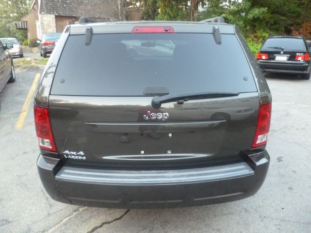 Jeep Grand Cherokee 2006 photo 3
