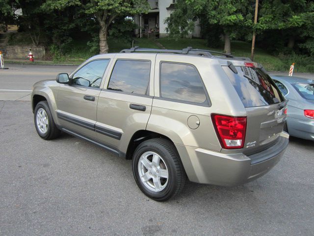 Jeep Grand Cherokee 2006 photo 2