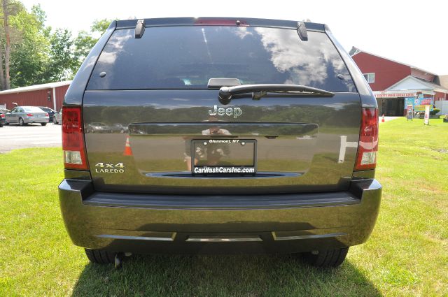 Jeep Grand Cherokee 2006 photo 2