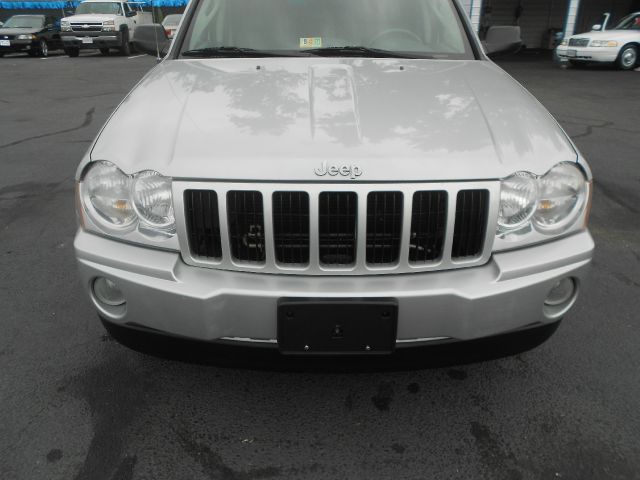 Jeep Grand Cherokee 2006 photo 2