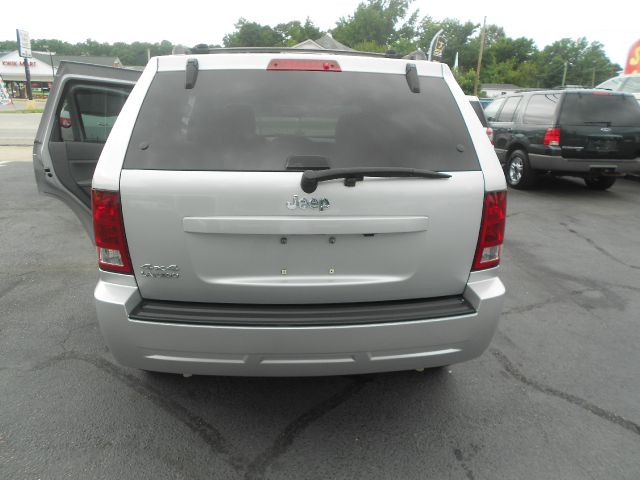 Jeep Grand Cherokee 2006 photo 4