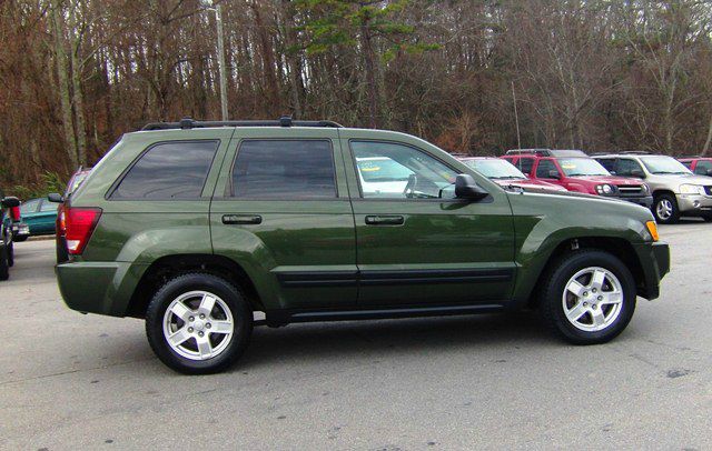 Jeep Grand Cherokee 2006 photo 4