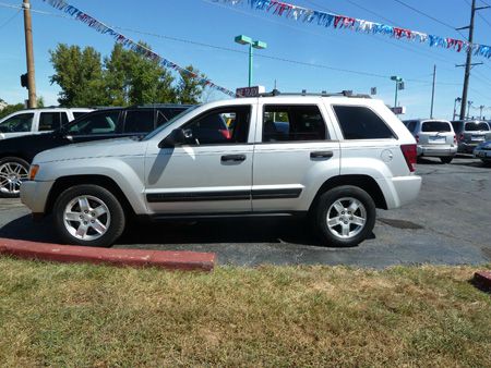 Jeep Grand Cherokee 2006 photo 2
