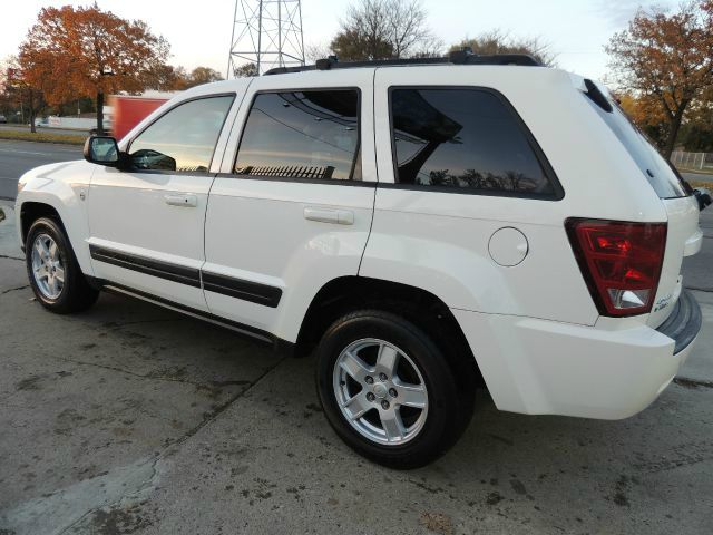 Jeep Grand Cherokee 2006 photo 4