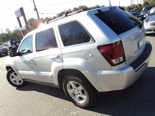 Jeep Grand Cherokee SLT 25 Sport Utility