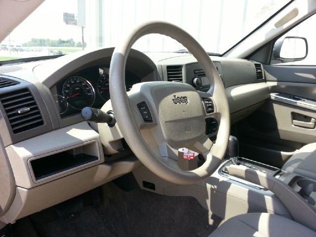 Jeep Grand Cherokee 2006 photo 1