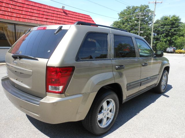Jeep Grand Cherokee 2006 photo 12