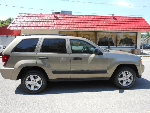Jeep Grand Cherokee 2006 photo 17