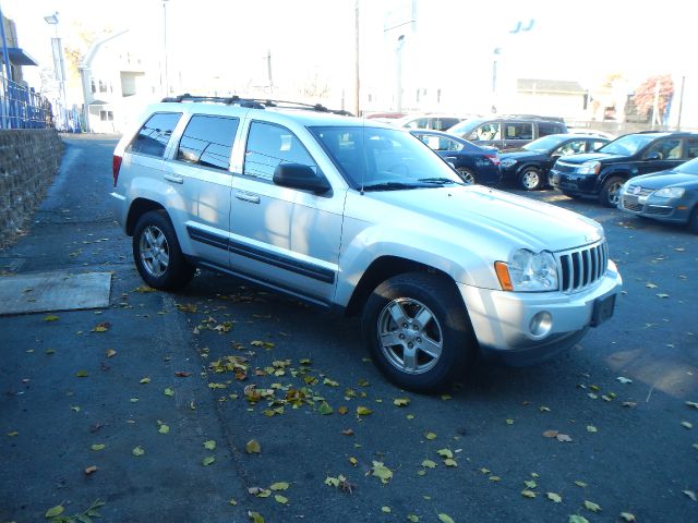 Jeep Grand Cherokee 2006 photo 3