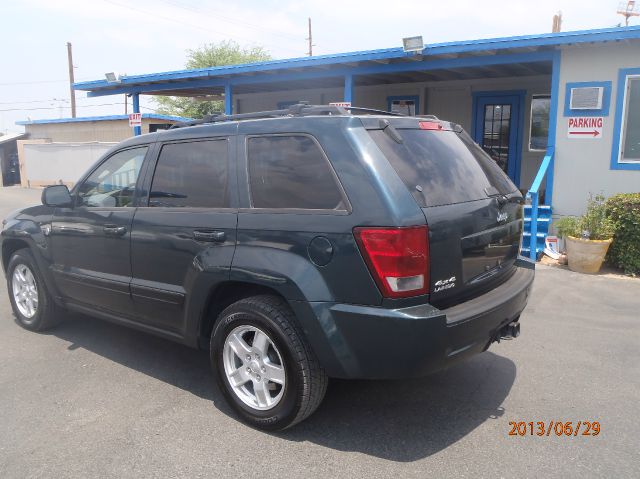 Jeep Grand Cherokee 2006 photo 2