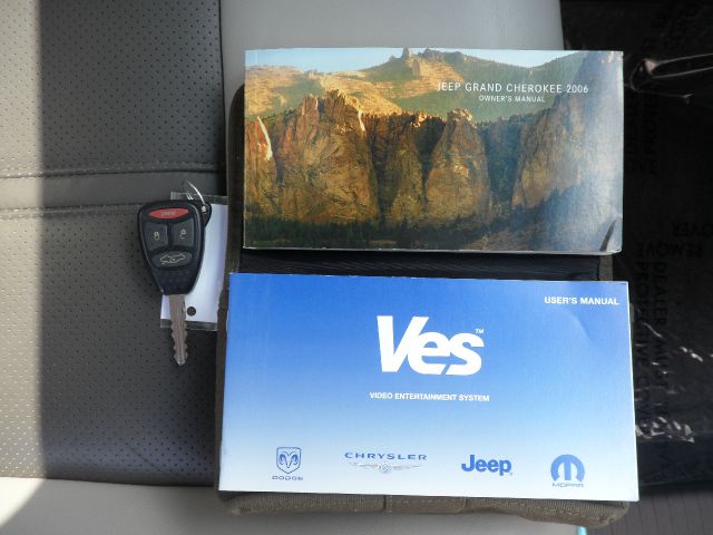 Jeep Grand Cherokee 2006 photo 11