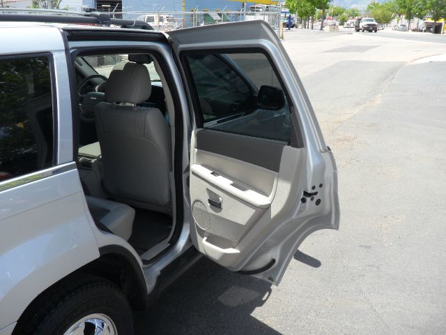 Jeep Grand Cherokee 2006 photo 26