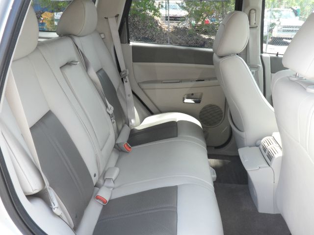 Jeep Grand Cherokee 2006 photo 8