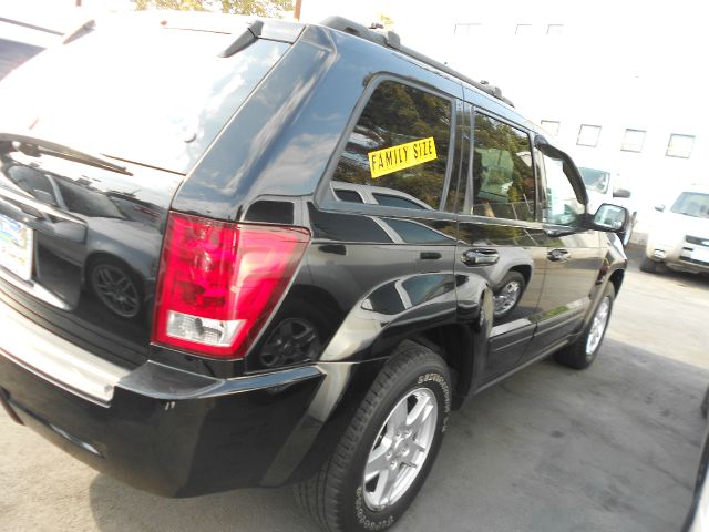 Jeep Grand Cherokee Base W/nav.sys SUV