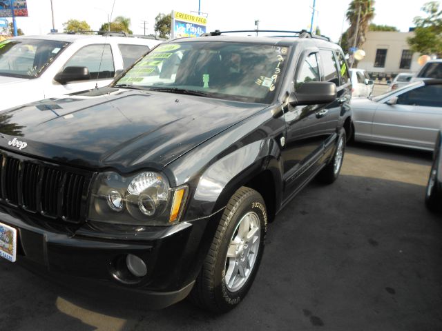 Jeep Grand Cherokee 2006 photo 2