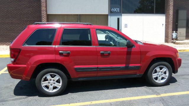 Jeep Grand Cherokee Base W/nav.sys SUV