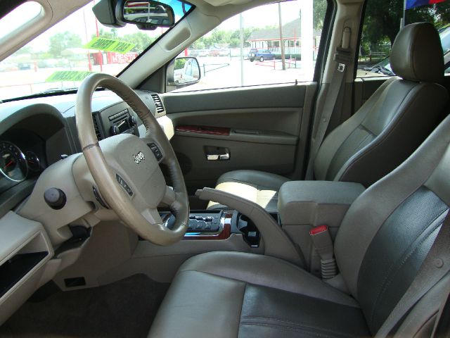 Jeep Grand Cherokee 2006 photo 4
