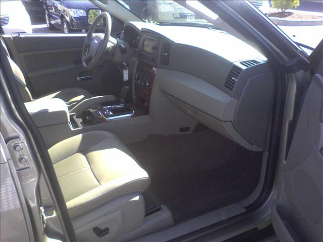 Jeep Grand Cherokee 2006 photo 3