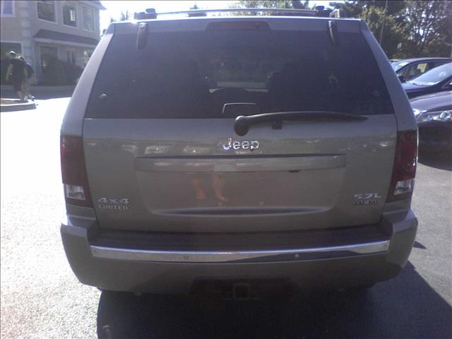 Jeep Grand Cherokee 2006 photo 4