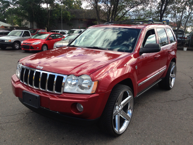 Jeep Grand Cherokee Super SUV
