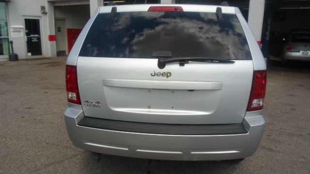 Jeep Grand Cherokee 2006 photo 4