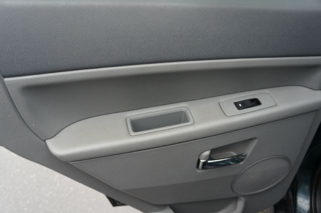 Jeep Grand Cherokee 2006 photo 10