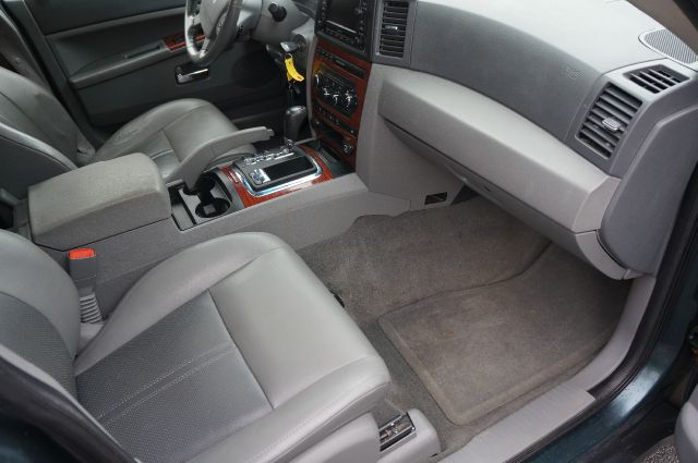 Jeep Grand Cherokee 2006 photo 16
