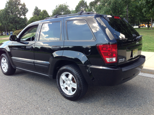 Jeep Grand Cherokee 2006 photo 2