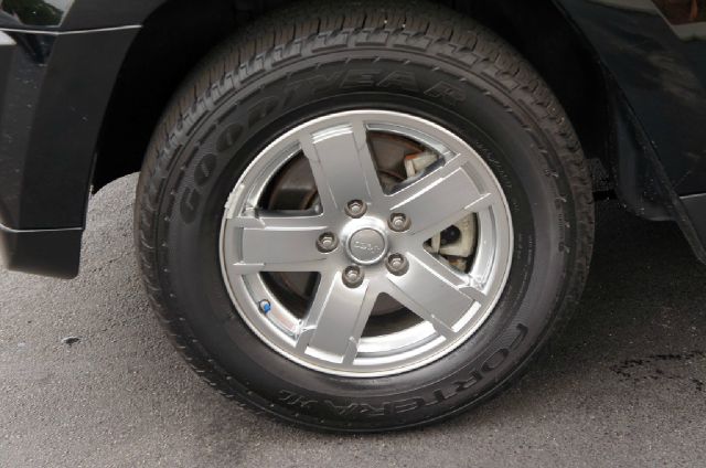 Jeep Grand Cherokee 2006 photo 1