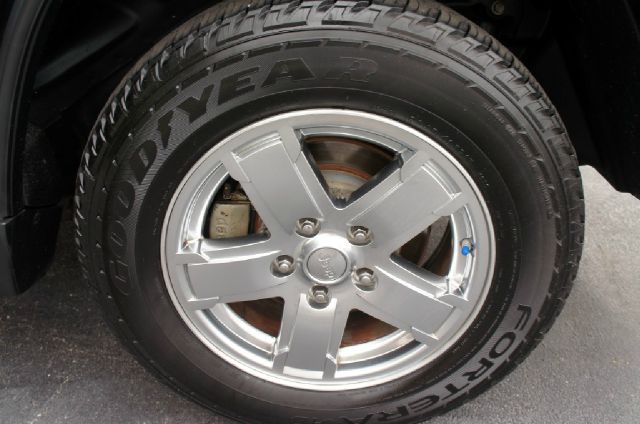 Jeep Grand Cherokee 2006 photo 25