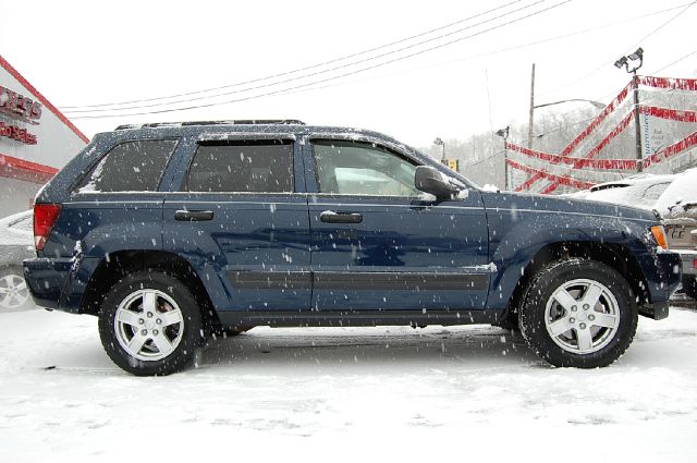 Jeep Grand Cherokee 2006 photo 4