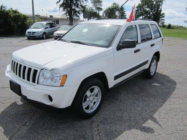 Jeep Grand Cherokee 2006 photo 2