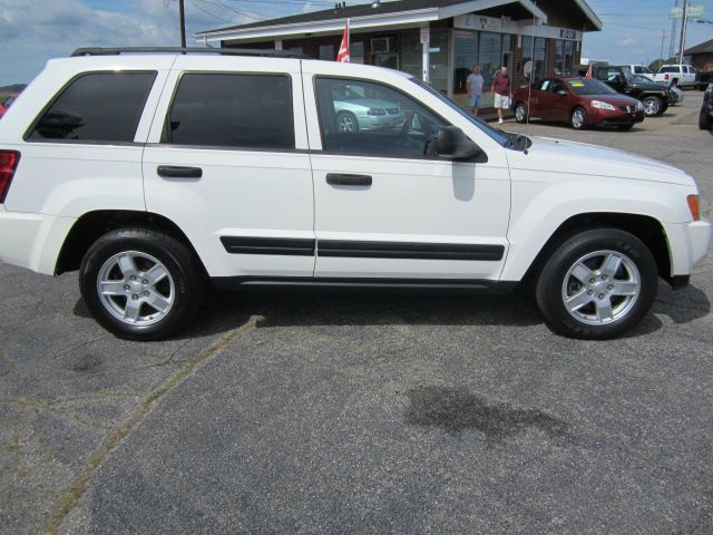 Jeep Grand Cherokee 2006 photo 4
