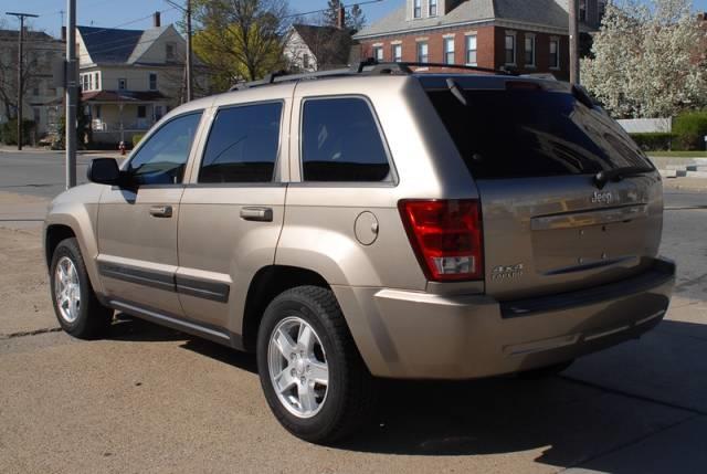 Jeep Grand Cherokee 2006 photo 2