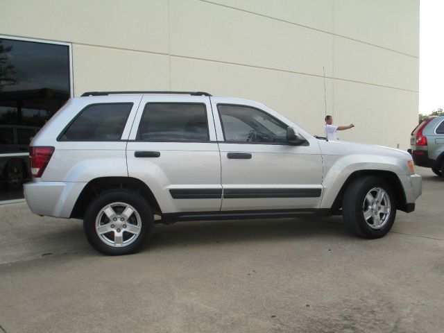 Jeep Grand Cherokee Base W/nav.sys SUV