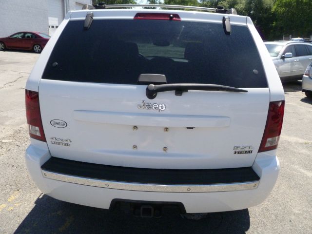 Jeep Grand Cherokee 2006 photo 3