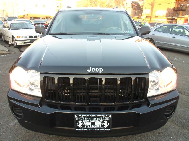 Jeep Grand Cherokee 2006 photo 2