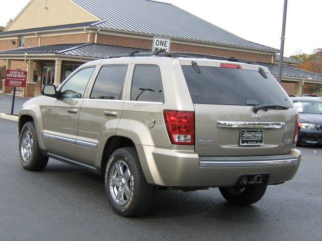 Jeep Grand Cherokee SLT 25 Sport Utility