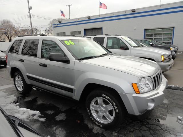Jeep Grand Cherokee LS Sport Utility