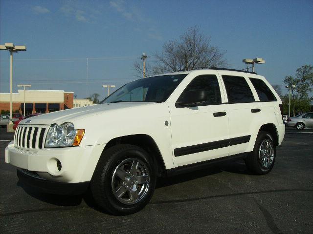 Jeep Grand Cherokee LS Sport Utility