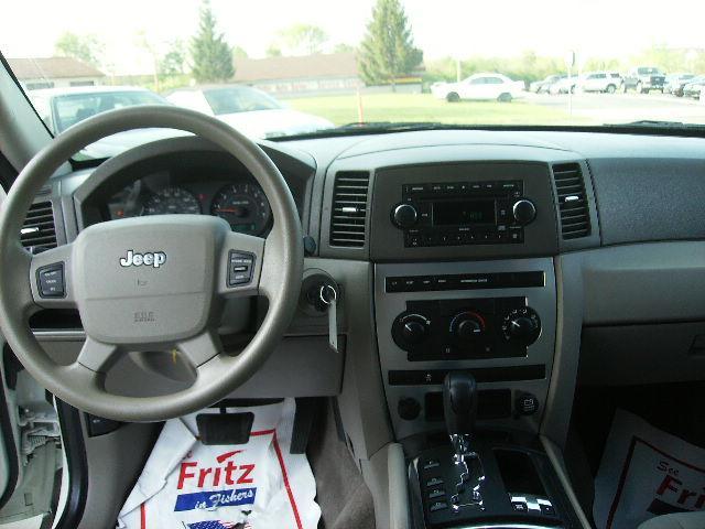 Jeep Grand Cherokee 2006 photo 4
