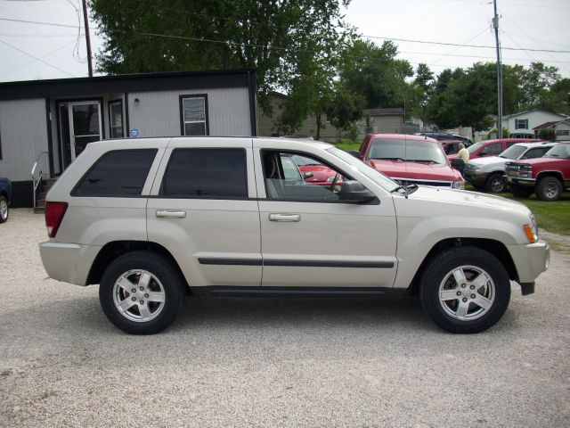 Jeep Grand Cherokee Base W/nav.sys SUV