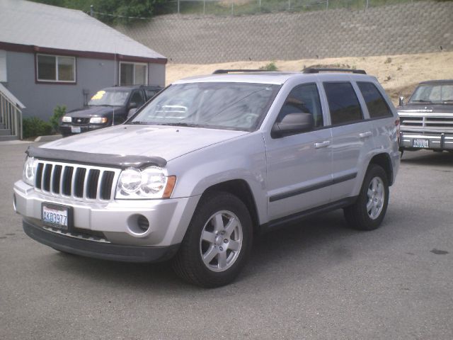 Jeep Grand Cherokee Base W/nav.sys SUV