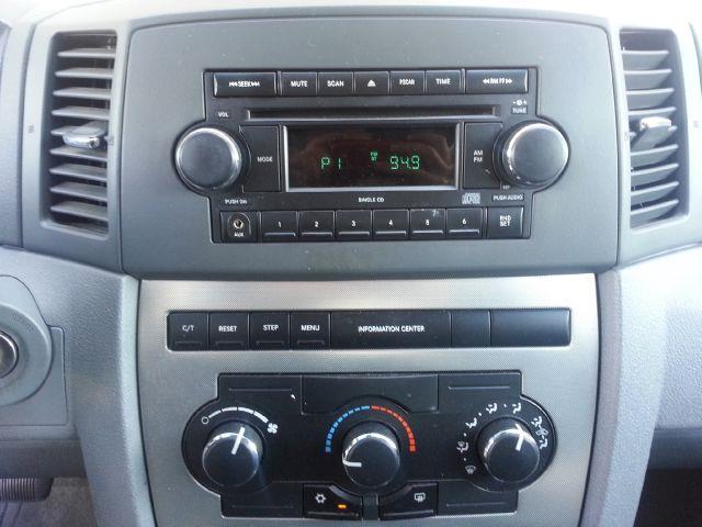 Jeep Grand Cherokee Base W/nav.sys SUV