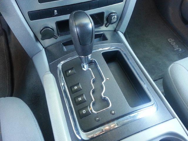 Jeep Grand Cherokee 2007 photo 2