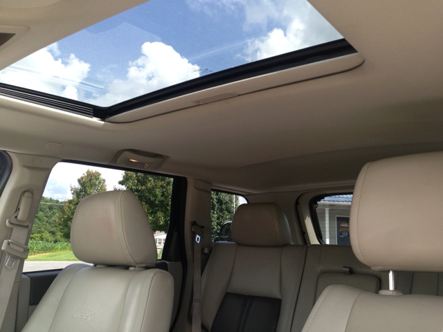 Jeep Grand Cherokee Super SUV