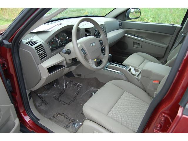 Jeep Grand Cherokee 2007 photo 2