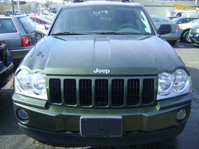 Jeep Grand Cherokee LS Sport Utility
