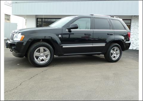 Jeep Grand Cherokee 2.4i Sedan Sport Utility