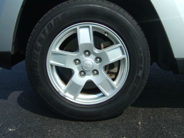 Jeep Grand Cherokee 2007 photo 2